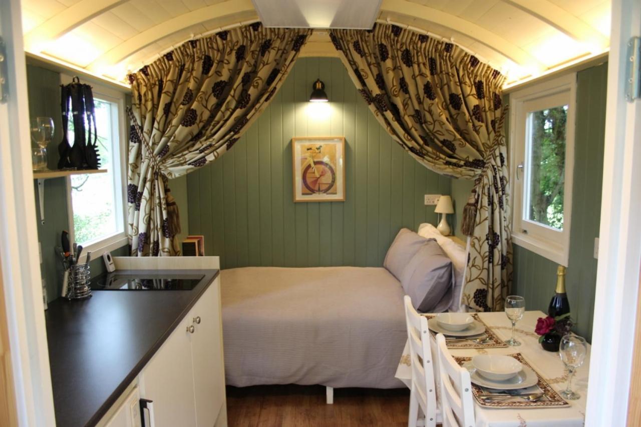 The Kestrel Shepherd Hut, Whitehouse Farm Stowmarket Ngoại thất bức ảnh